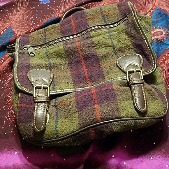 Vintage Handbags - Free w $20 GAP backpack